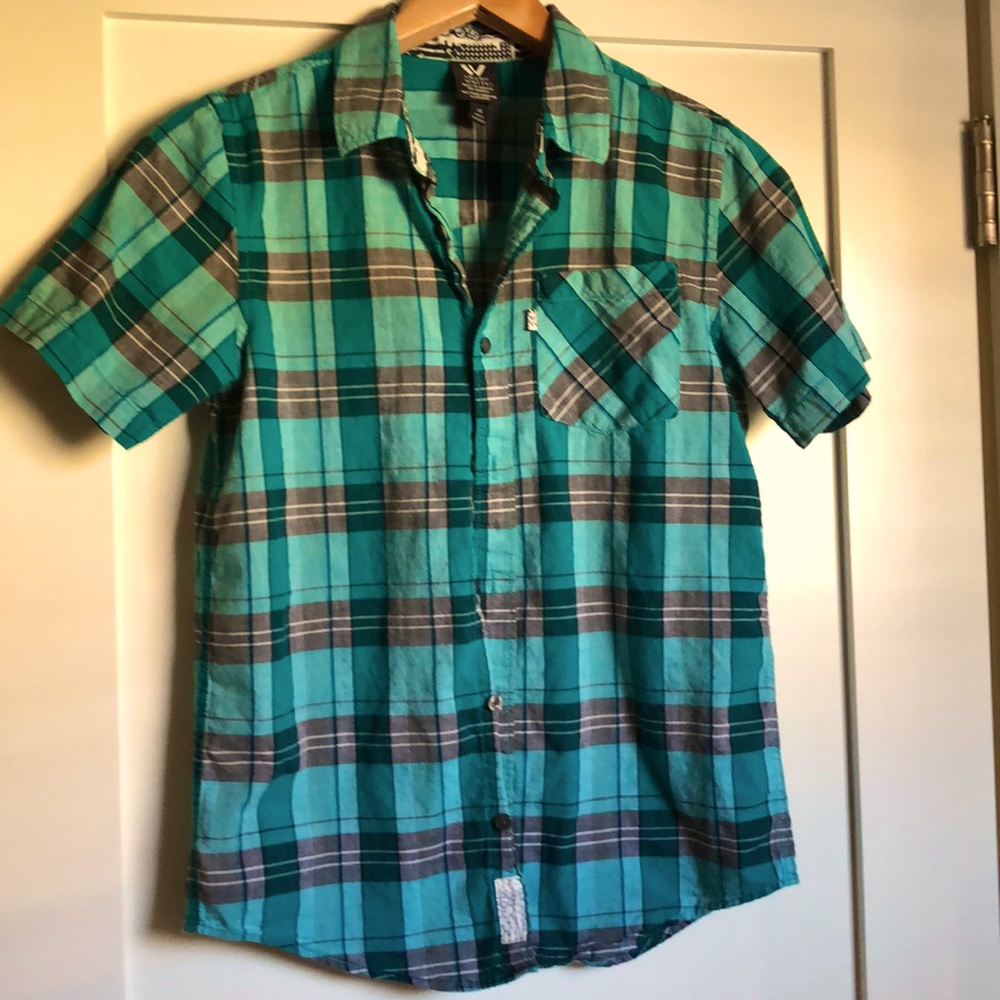 Shaun White button down lightwt plaid Size Large